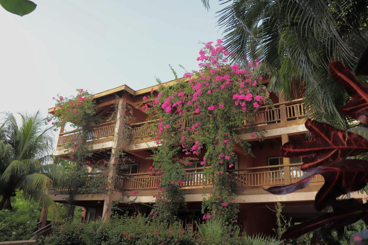 Hotel Posada Seremein ,West Bay ,Roatan Экстерьер фото