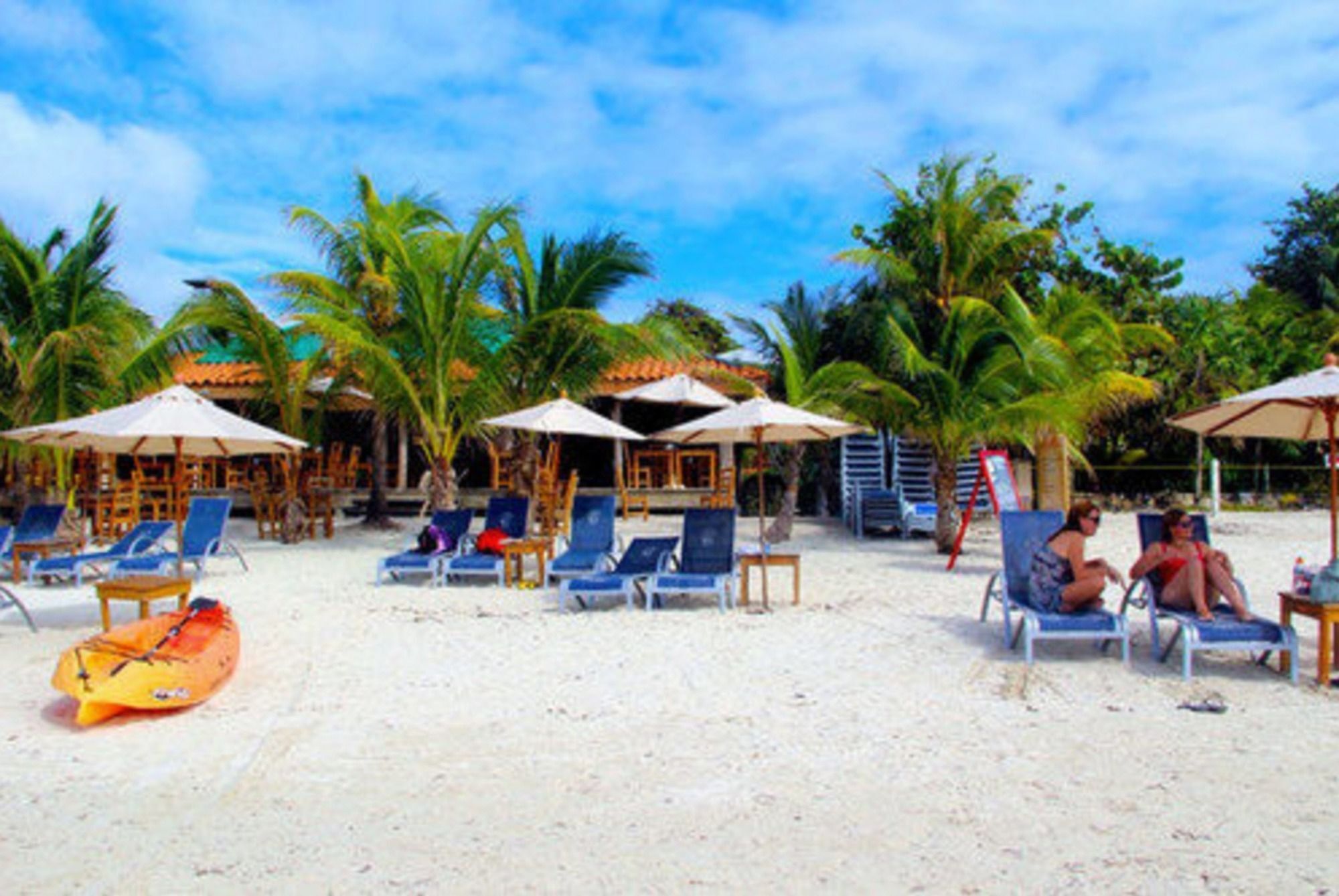 Hotel Posada Seremein ,West Bay ,Roatan Экстерьер фото